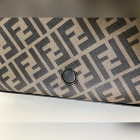 FENDI Модель 2033-1 Сумка через плечо Ткань с двойным принтом F 