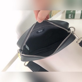 FENDI Модель 2021-5 Сумка через плечо Ткань с двойным принтом F и