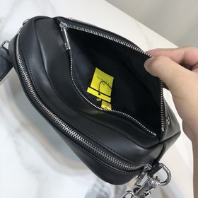 Fendi - Fendi Новейшая модель мужской сумки через плечо Модель： 1