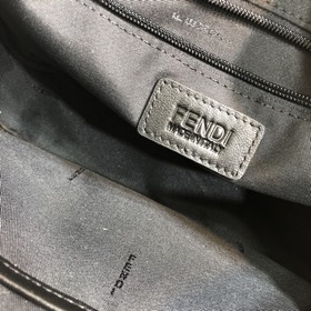 Fendi - Fendi Новейшая модель мужской сумки через плечо Модель： 1