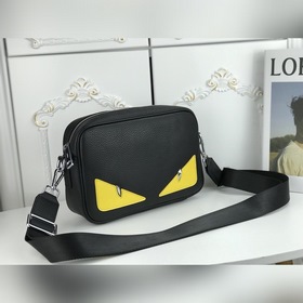 Fendi - Fendi Новейшая модель мужской сумки через плечо Модель： 