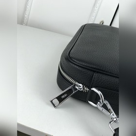 Fendi - Fendi Новейшая модель мужской сумки через плечо Модель： 