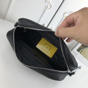 Fendi - Fendi Новейшая модель мужской сумки через плечо Модель： 