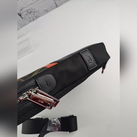FENDI Вертикальная сумка из ПВХ с красным грудным элементом Арти
