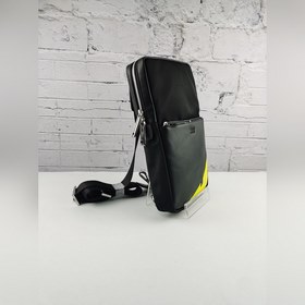 FENDI Вертикальная сумка с желтым нижним углом Артикул：  268568