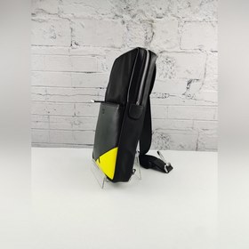 FENDI Вертикальная сумка с желтым нижним углом Артикул：  268568