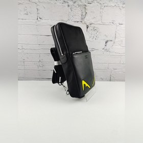 FENDI Вертикальная сумка Fendi с желтым логотипом F Артикул：  2