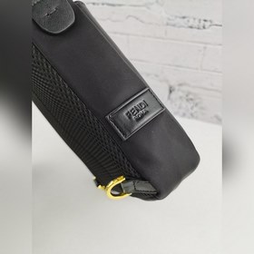 FENDI Вертикальная сумка на цепочке с металлическими пластинами 