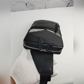 FENDI Вертикальная сумка из белого железа Артикул：  268568  Ма