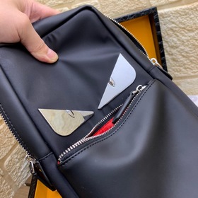 FENDI сумка на грудь Итальянская кожа высшего качества, металличе