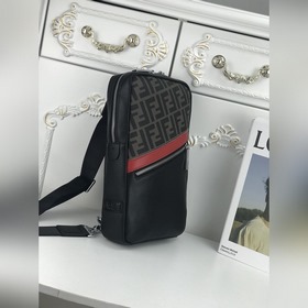 Fendi сумка на грудь, модель： 18639-2 Итальянский бренд класса лю