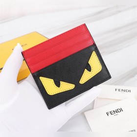 FENDI Кожаный чехол для бритвы Артикул： 2020568 Описание： Нове
