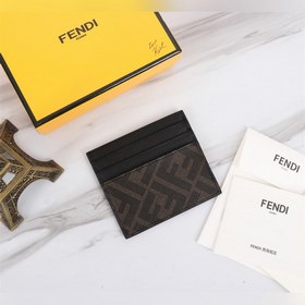 FENDI Красный кожаный кошелек из ПВХ Артикул： 2020568 Описание