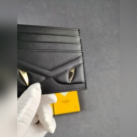FENDI Кожаный кошелек Артикул： 2020568 Материал： кожа импорт