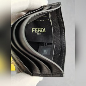 FENDI Кожаный кошелек Артикул： 2020568 Материал： кожа импорт