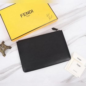FENDI Fendi Белая сумка-клатч Артикул： 168568 Материал： кожа и
