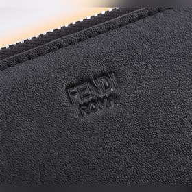 FENDI  Черная сумка для макияжа Артикул： 168568 сумочка FENDI 