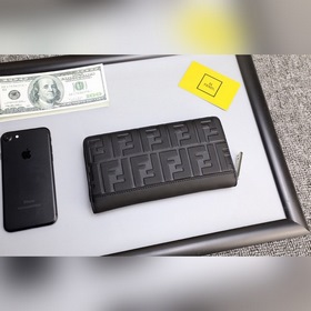 FENDI Маленький кошелек с одним отделением Модель： 9036 Внутре