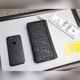 FENDI Маленький кошелек с одним отделением Модель： 9036 Внутре