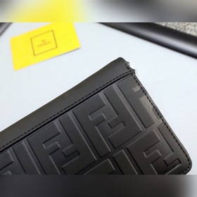 FENDI Маленький кошелек с одним отделением Модель： 9036 Внутре