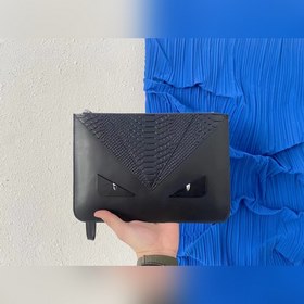 Fendi Мужская сумка-конверт из кожи с изображением маленького мон