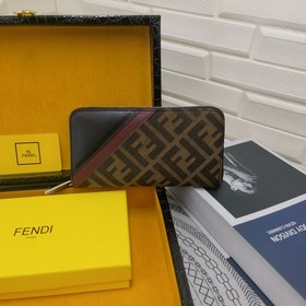 FENDI Маленький кошелек с одним отделением Модель： 6660100 Черны