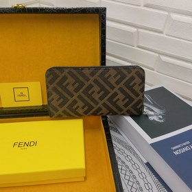 FENDI Маленький кошелек с одним отделением Модель： 6660100 Черны