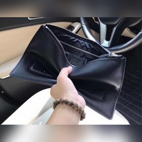 FENDl Fendi Monster серия модных сумок Модель： 2052 Черный Кожа 
