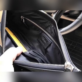 Fendi кожаная сумка-монстр, универсальная модель для мужчин и жен