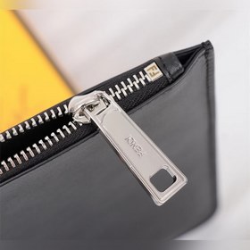 FENDI Сумка-клатч стразами Артикул： 168568 Кожа импортного напа 