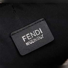FENDI Сумка с шелкографией и стальным тиснением Артикул： 168568 
