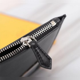 FENDI  Белая сумка из жести Артикул： 168568 Верх из импортной ко