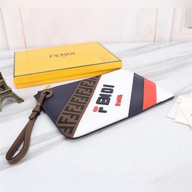 FENDI Сумка с шелкографией и кожаными заклепками Артикул： 168568