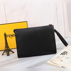 FENDI Мужская сумка FENDI с металлическими пластинами Артикул： 