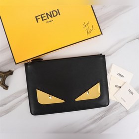 FENDI  Золотая сумка-клатч Артикул： 168568 Сумка FENDI Популярн
