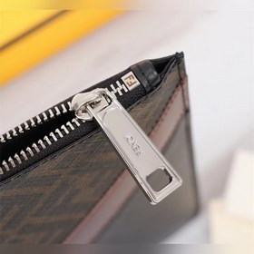 FENDI  Кожаная сумка из ПВХ Артикул： 168568 Сумка Fendi Популя