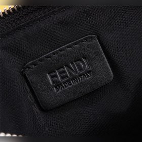 FENDI  Красная сумка из ПВХ Артикул： 168568 Сумка FENDI Популя