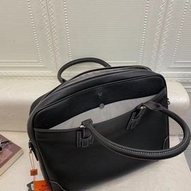 Мужской портфель Hermes Изготовлена из импортной натуральной теля