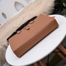 Hermes - мужская сумка для документов Изготовлена из импортной ко