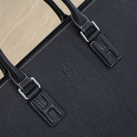 Hermes - новейшая модель мужской портфеля Hermes Изготовлена из и