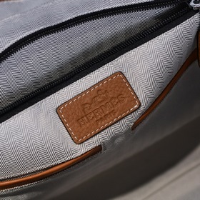 Hermes - новейшая модель мужской портфеля Hermes Изготовлена из и