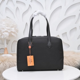 Мужская дорожная сумка Hermes Изготовлена из специальной водонепр