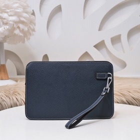Hermes- Мужская сумка из кожи. Изготовлена из кожи теленка высшег