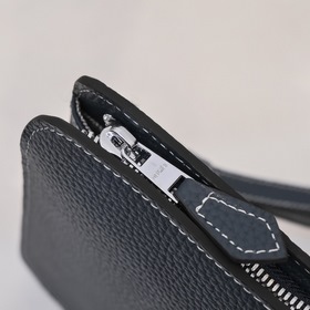Hermes- Мужская сумка из кожи. Изготовлена из кожи теленка высшег