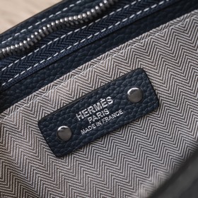 Hermes- Мужская сумка из кожи. Изготовлена из кожи теленка высшег
