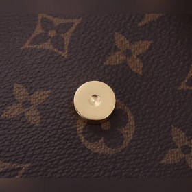 Рюкзак LV Montsouris BB Модель： M45502 Louis Vuitton представляет