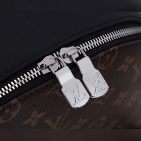 Рюкзак LV Josh Модель： M45349 Рюкзак Josh выполнен из ткани Monog