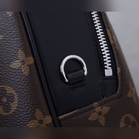 Рюкзак LV Josh Модель： M45349 Рюкзак Josh выполнен из ткани Monog