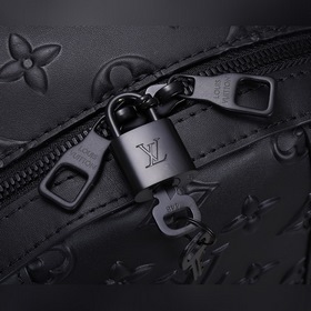 Рюкзак LV Armand Модель： M57959 Изготовлена из кожи Monogram Seal