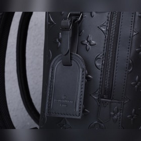 Рюкзак LV Armand Модель： M57959 Изготовлена из кожи Monogram Seal